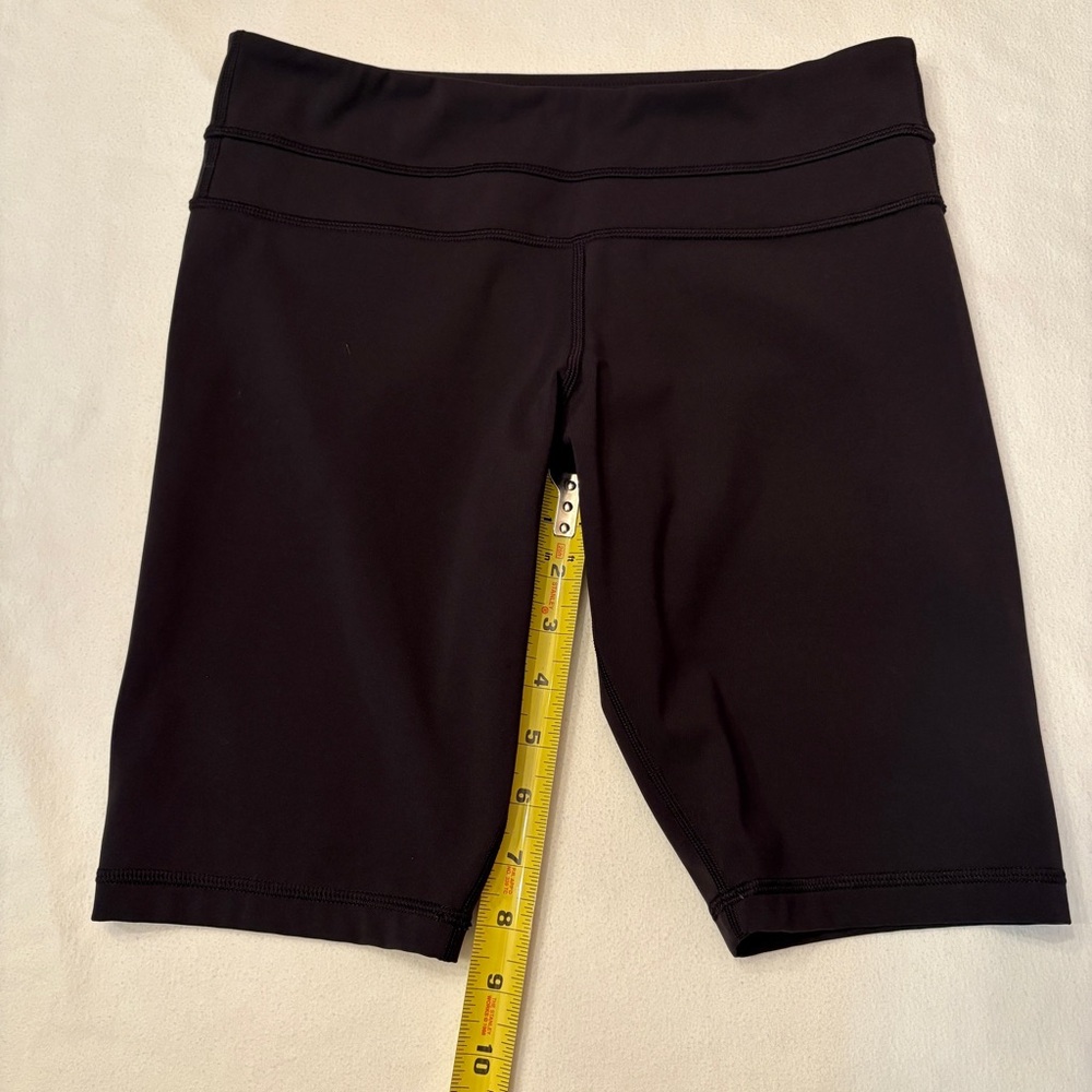 Lululemon Athletica mid-rise Black Biker Shorts, Size 8 - Picture 5 of 7